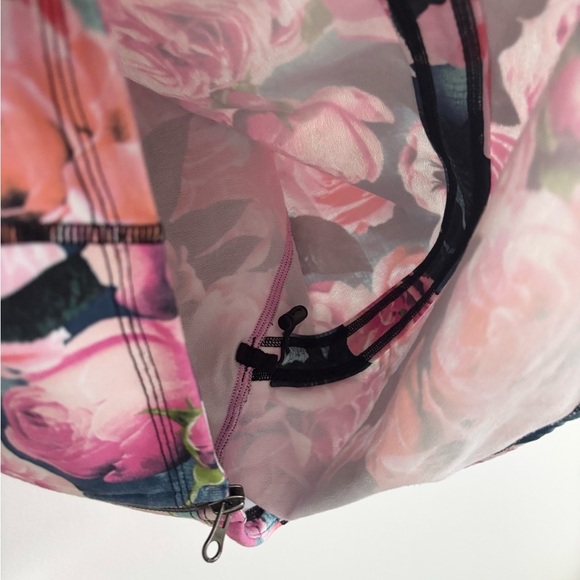 RARE Lululemon Hold Your Om Hoodie Secret Garden Floral - Picture 11 of 15